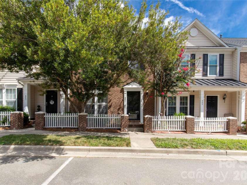961 Coolsprings Lane, Rock Hill, SC 29730.  MLS# CAR4398107, YatesRealty ID 37106. 