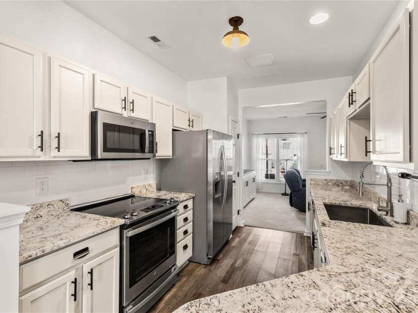961 Coolsprings Lane, Rock Hill, SC 29730.  MLS# CAR4398107, YatesRealty ID 37106. 
