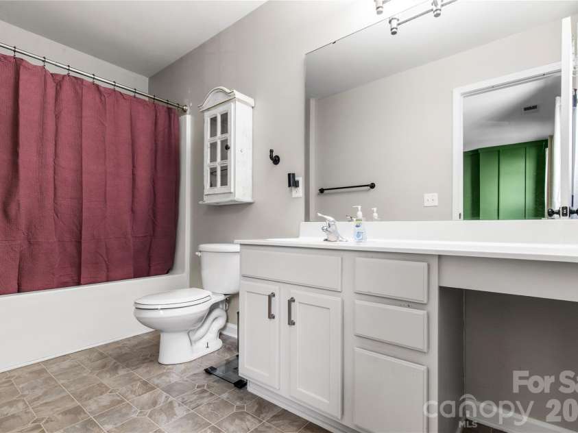 961 Coolsprings Lane, Rock Hill, SC 29730.  MLS# CAR4398107, YatesRealty ID 37106. 