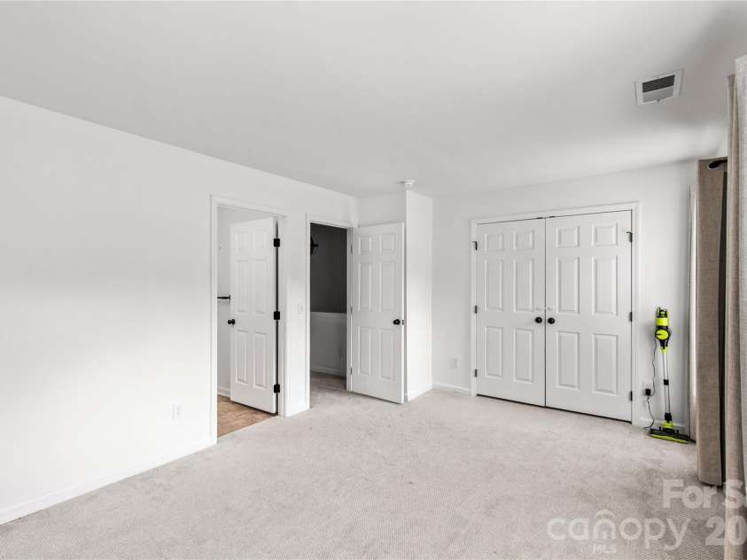 961 Coolsprings Lane, Rock Hill, SC 29730.  MLS# CAR4398107, YatesRealty ID 37106. 