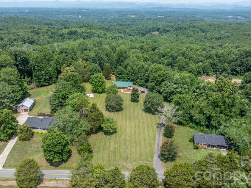 2990 Clarks Chapel Road, Lenoir, NC 28645.  MLS# CAR4388421, YatesRealty ID 37107. 