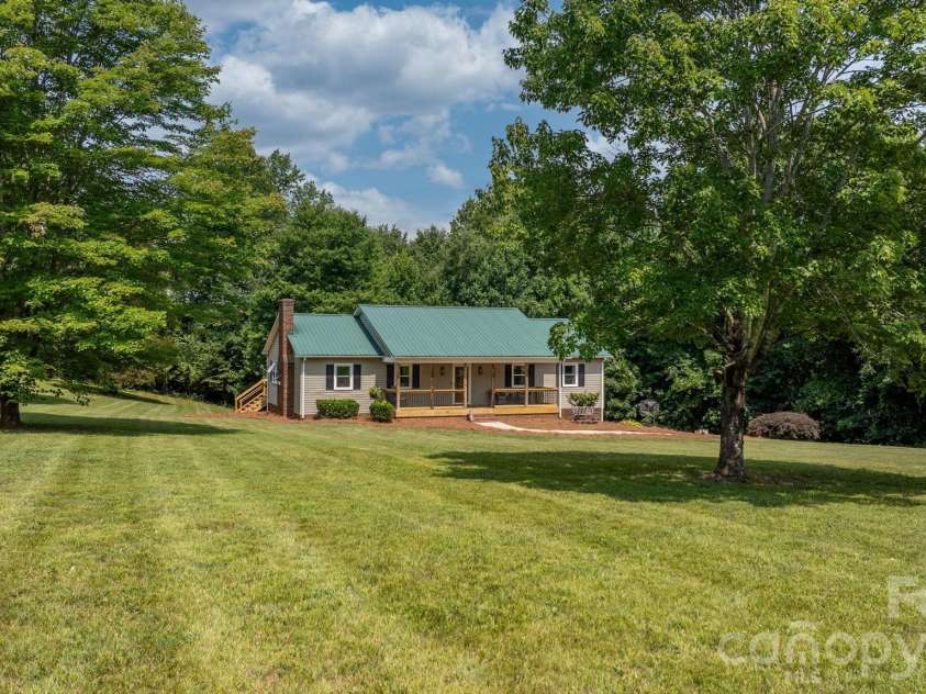 2990 Clarks Chapel Road, Lenoir, NC 28645.  MLS# CAR4388421, YatesRealty ID 37107. 