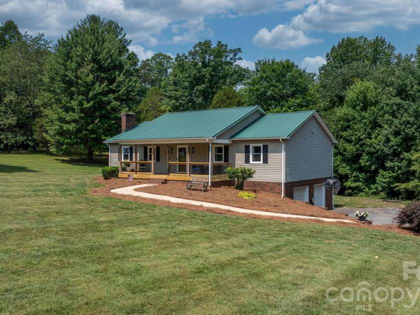 2990 Clarks Chapel Road, Lenoir, NC 28645.  MLS# CAR4388421, YatesRealty ID 37107. 