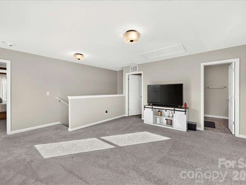 7585 Hartsfield Drive, Lancaster, SC 29720.  MLS# CAR4398685, YatesRealty ID 37108. Bonus Room / Loft Area