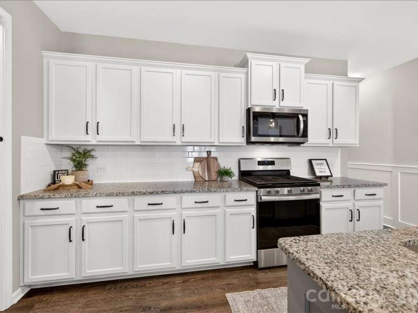 7585 Hartsfield Drive, Lancaster, SC 29720.  MLS# CAR4398685, YatesRealty ID 37108. Kitchen