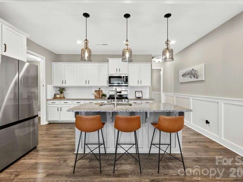 7585 Hartsfield Drive, Lancaster, SC 29720.  MLS# CAR4398685, YatesRealty ID 37108. Open Kitchen