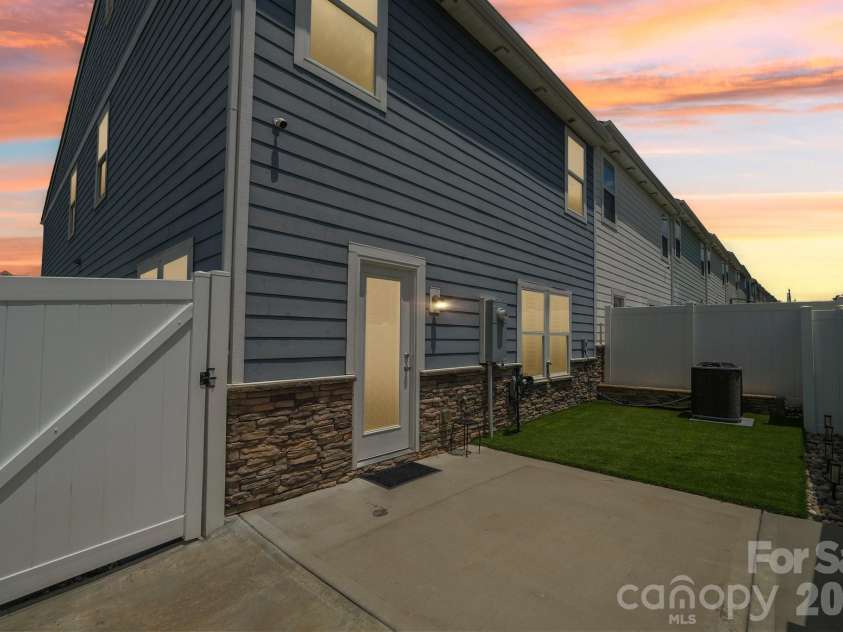 7585 Hartsfield Drive, Lancaster, SC 29720.  MLS# CAR4398685, YatesRealty ID 37108. Private Patio