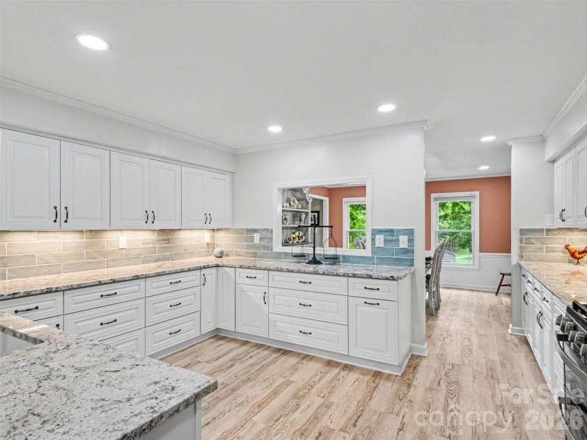 420 Brook Avenue, Concord, NC 28025.  MLS# CAR4390196, YatesRealty ID 37109. 
