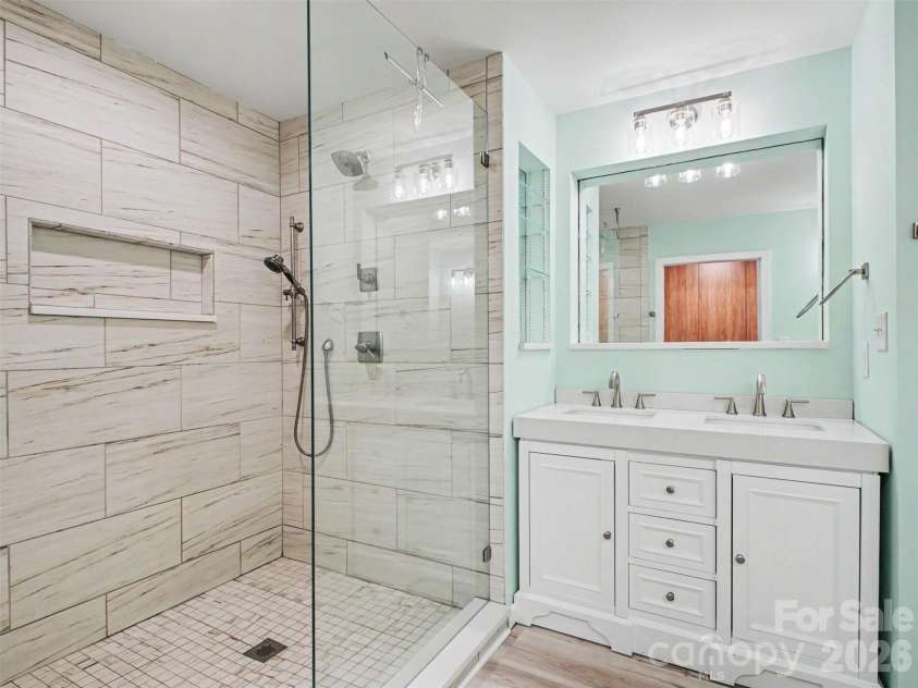 420 Brook Avenue, Concord, NC 28025.  MLS# CAR4390196, YatesRealty ID 37109. 