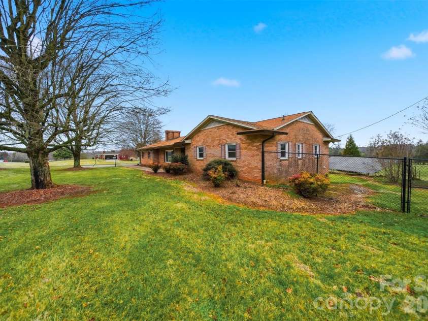776 Smith Farm Road, Stony Point, NC 28678.  MLS# CAR4354009, YatesRealty ID 3711. 