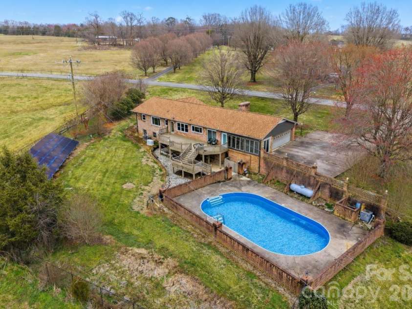 776 Smith Farm Road, Stony Point, NC 28678.  MLS# CAR4354009, YatesRealty ID 3711. 