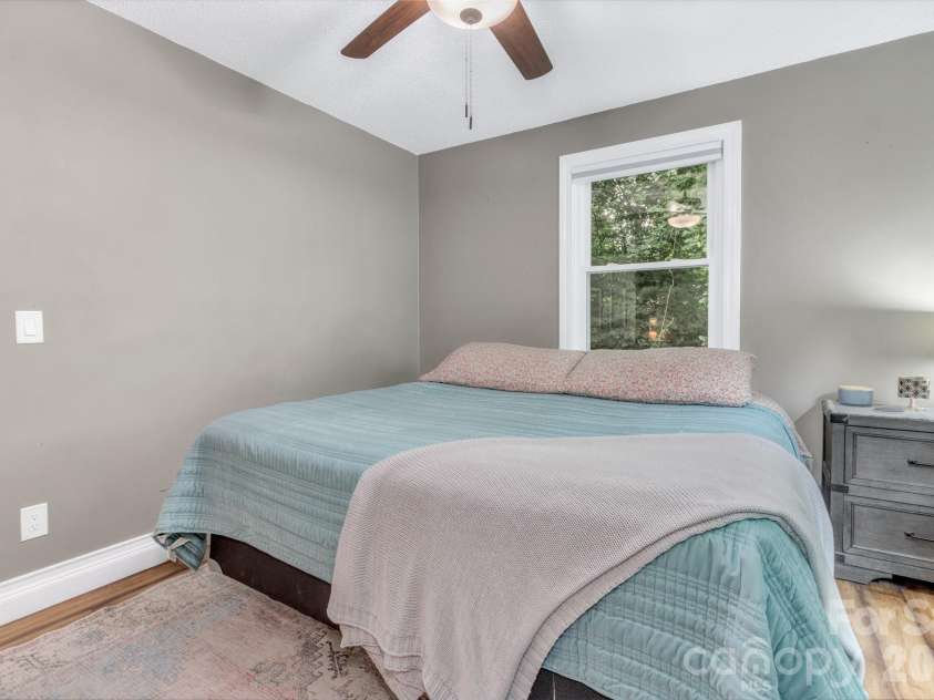 18 Mctindal Circle, Asheville, NC 28803.  MLS# CAR4399667, YatesRealty ID 37110. 