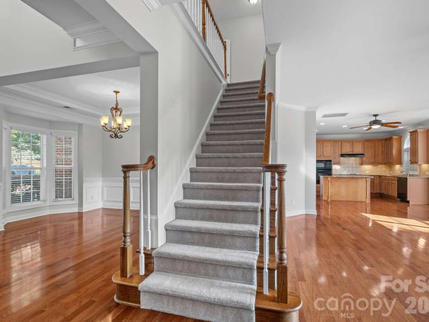 2305 Barrington Ridge Drive, Waxhaw, NC 28173.  MLS# CAR4394344, YatesRealty ID 37111. 