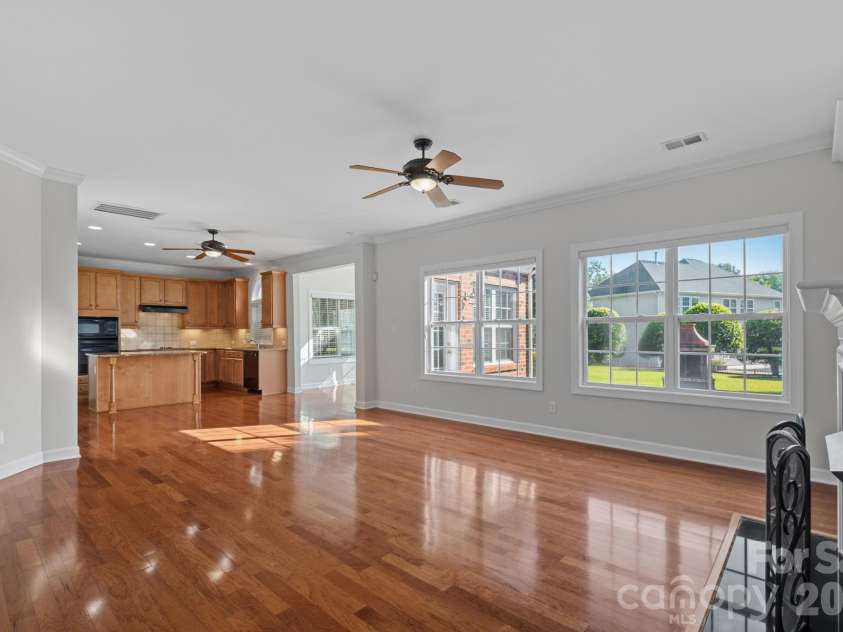 2305 Barrington Ridge Drive, Waxhaw, NC 28173.  MLS# CAR4394344, YatesRealty ID 37111. 