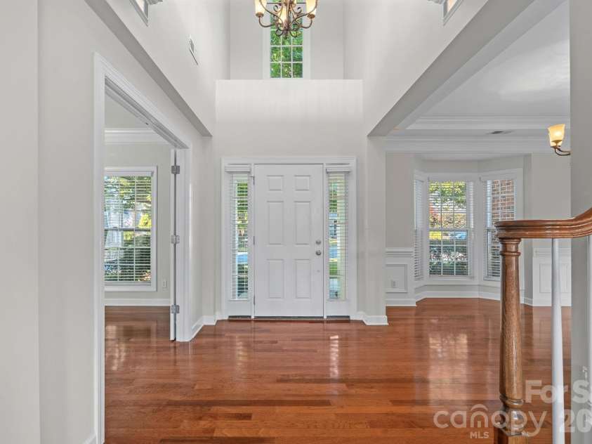 2305 Barrington Ridge Drive, Waxhaw, NC 28173.  MLS# CAR4394344, YatesRealty ID 37111. Foyer
