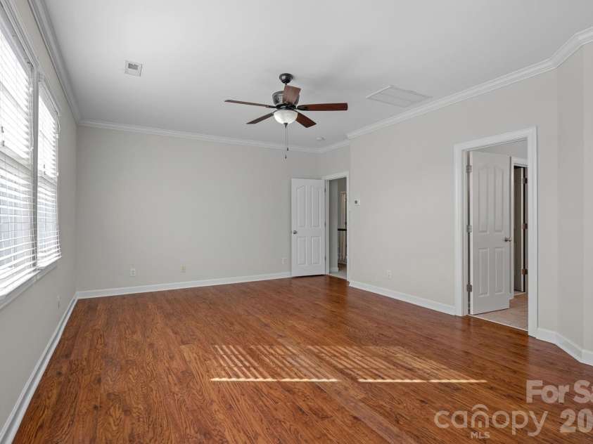 2305 Barrington Ridge Drive, Waxhaw, NC 28173.  MLS# CAR4394344, YatesRealty ID 37111. Primary Bedroom