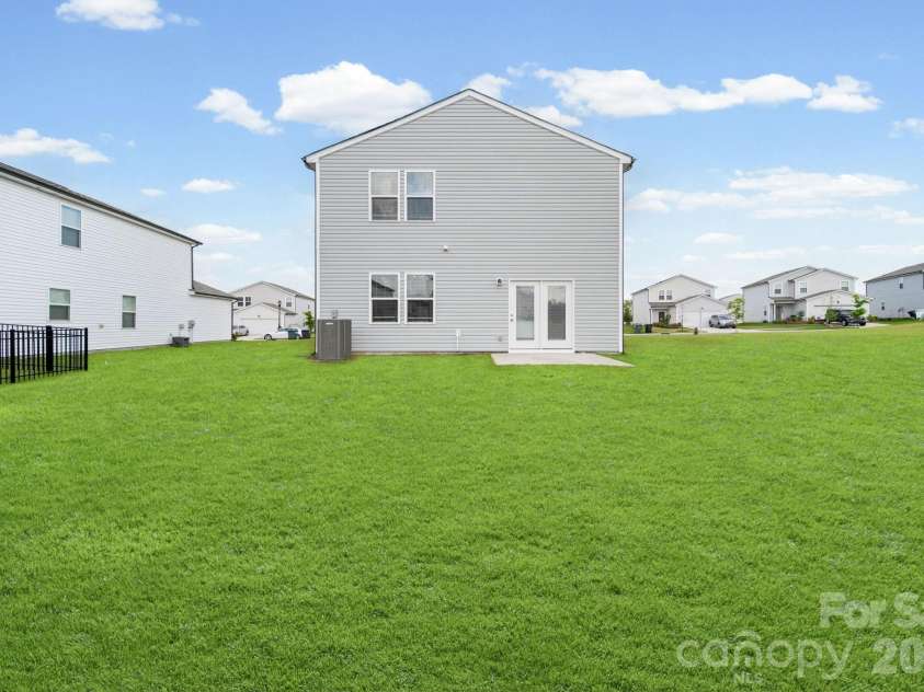3082 Bell Spur Avenue, Concord, NC 28027.  MLS# CAR4392776, YatesRealty ID 37112. 