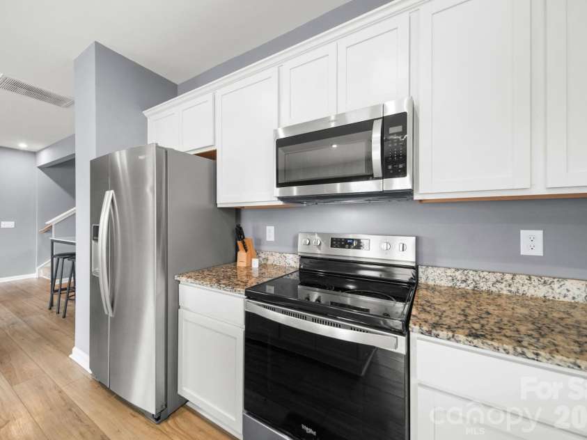 3082 Bell Spur Avenue, Concord, NC 28027.  MLS# CAR4392776, YatesRealty ID 37112. 