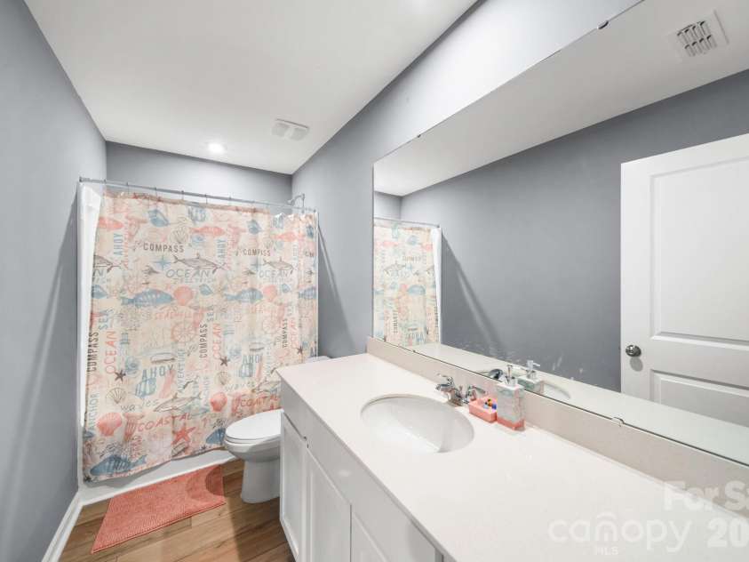 3082 Bell Spur Avenue, Concord, NC 28027.  MLS# CAR4392776, YatesRealty ID 37112. Beautiful Secondary Bath.
