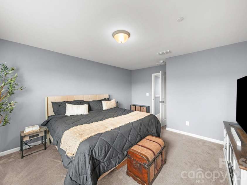 3082 Bell Spur Avenue, Concord, NC 28027.  MLS# CAR4392776, YatesRealty ID 37112. Primary Bedroom with gracious space.