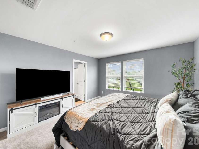 3082 Bell Spur Avenue, Concord, NC 28027.  MLS# CAR4392776, YatesRealty ID 37112. Primary Bedroom with gracious space.