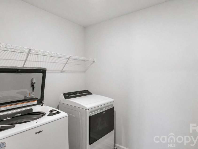 110 Meadow View Drive, Statesville, NC 28677.  MLS# CAR4401619, YatesRealty ID 37113. 