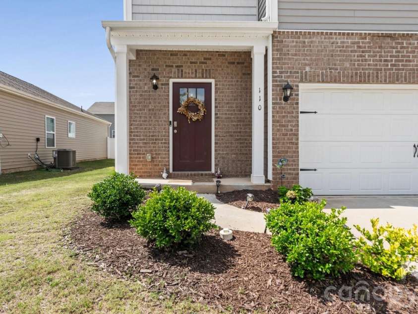 110 Meadow View Drive, Statesville, NC 28677.  MLS# CAR4401619, YatesRealty ID 37113. Built in 2023