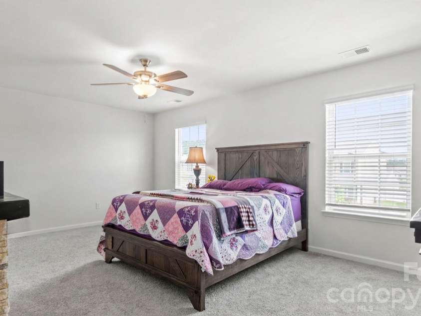 110 Meadow View Drive, Statesville, NC 28677.  MLS# CAR4401619, YatesRealty ID 37113. Primary Bedroom