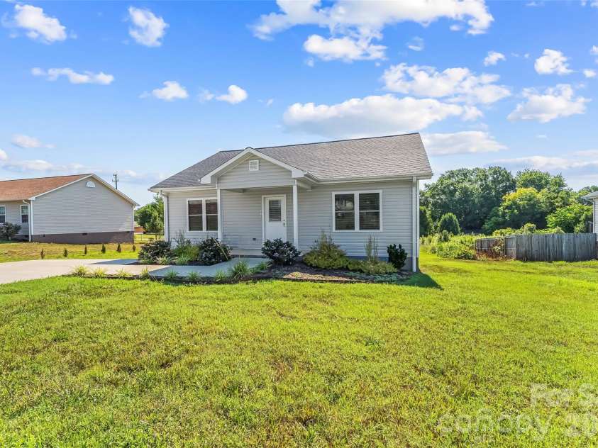 112 Elm Street, Morganton, NC 28655.  MLS# CAR4400689, YatesRealty ID 37117. Front of Home