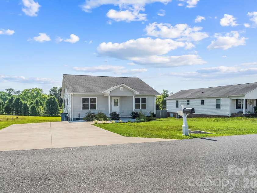 112 Elm Street, Morganton, NC 28655.  MLS# CAR4400689, YatesRealty ID 37117. Front of Home