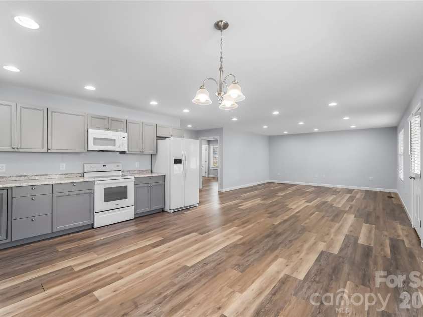 112 Elm Street, Morganton, NC 28655.  MLS# CAR4400689, YatesRealty ID 37117. Kitchen/Great Room
