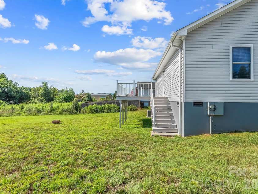 112 Elm Street, Morganton, NC 28655.  MLS# CAR4400689, YatesRealty ID 37117. Side of Home