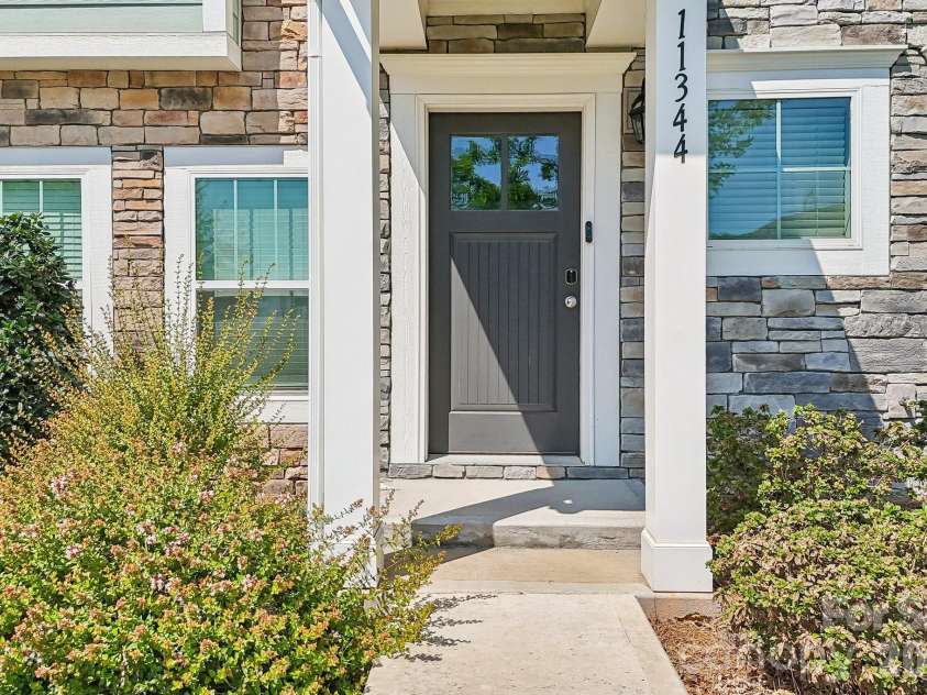 11344 Winding Gorge Drive, Huntersville, NC 28078.  MLS# CAR4355829, YatesRealty ID 37118. 