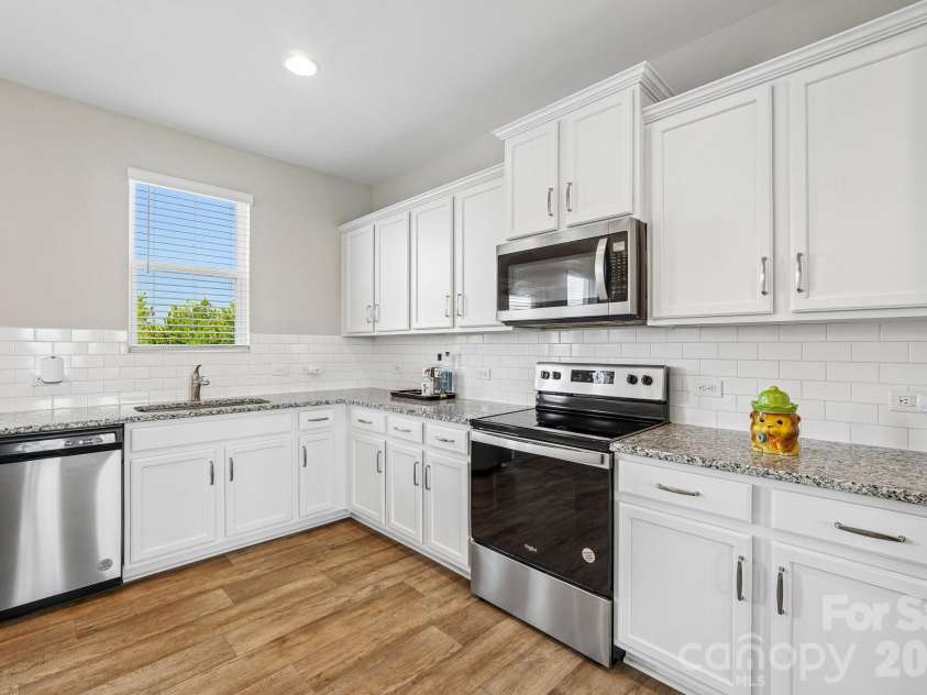 11344 Winding Gorge Drive, Huntersville, NC 28078.  MLS# CAR4355829, YatesRealty ID 37118. 