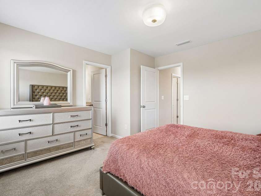 11344 Winding Gorge Drive, Huntersville, NC 28078.  MLS# CAR4355829, YatesRealty ID 37118. 
