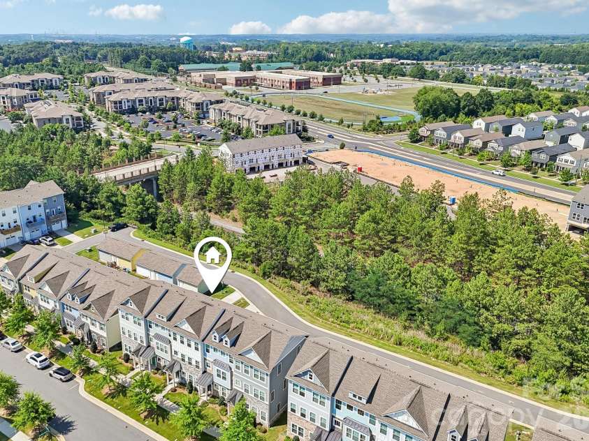11344 Winding Gorge Drive, Huntersville, NC 28078.  MLS# CAR4355829, YatesRealty ID 37118. 