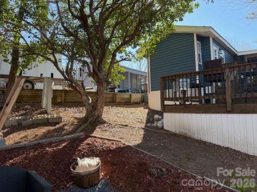 206 Cardinal Drive, New London, NC 28127.  MLS# CAR4356717, YatesRealty ID 3712. 