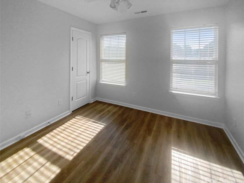 4438 Cochran Farm Lane, Charlotte, NC 28269.  MLS# CAR4206843, YatesRealty ID 3712. 