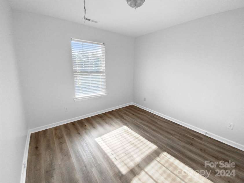4438 Cochran Farm Lane, Charlotte, NC 28269.  MLS# CAR4206843, YatesRealty ID 3712. 