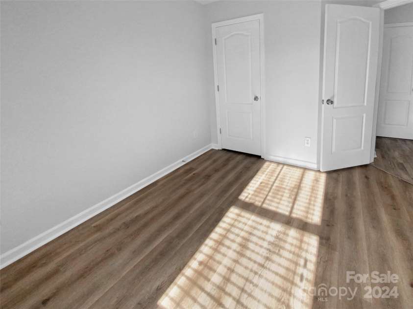 4438 Cochran Farm Lane, Charlotte, NC 28269.  MLS# CAR4206843, YatesRealty ID 3712. 