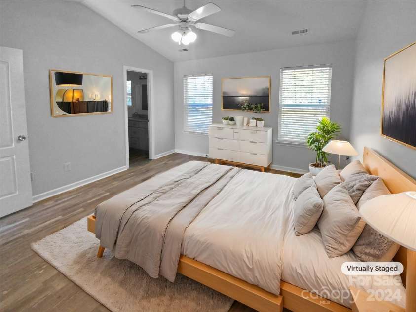 4438 Cochran Farm Lane, Charlotte, NC 28269.  MLS# CAR4206843, YatesRealty ID 3712. Virtually Staged