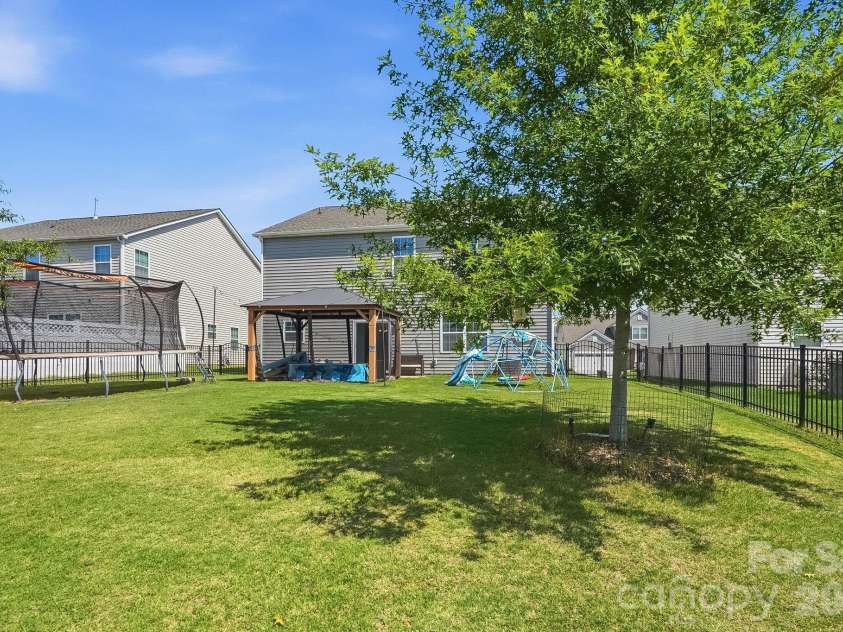 7572 Nolen Farm Drive, Gastonia, NC 28056.  MLS# CAR4402446, YatesRealty ID 37125. 