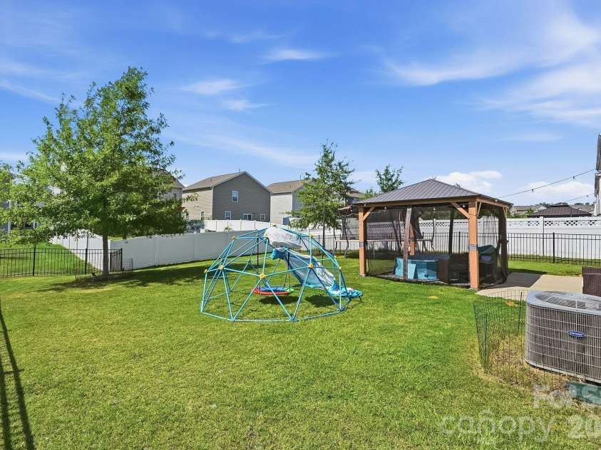 7572 Nolen Farm Drive, Gastonia, NC 28056.  MLS# CAR4402446, YatesRealty ID 37125. Backyard