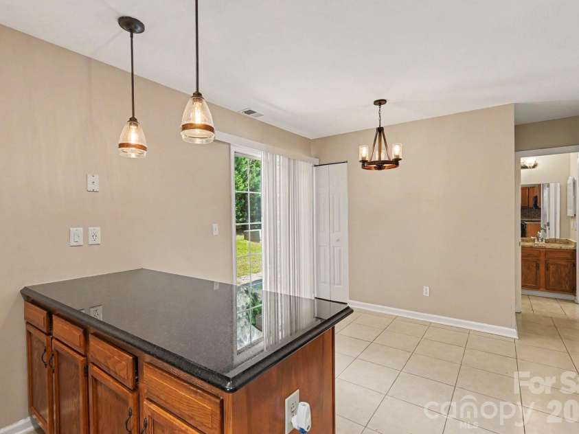 8260 Golf Ridge Drive, Charlotte, NC 28277.  MLS# CAR4402112, YatesRealty ID 37127. 