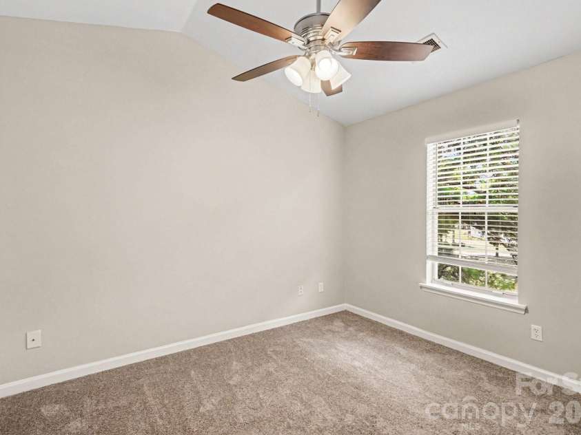 8260 Golf Ridge Drive, Charlotte, NC 28277.  MLS# CAR4402112, YatesRealty ID 37127. 