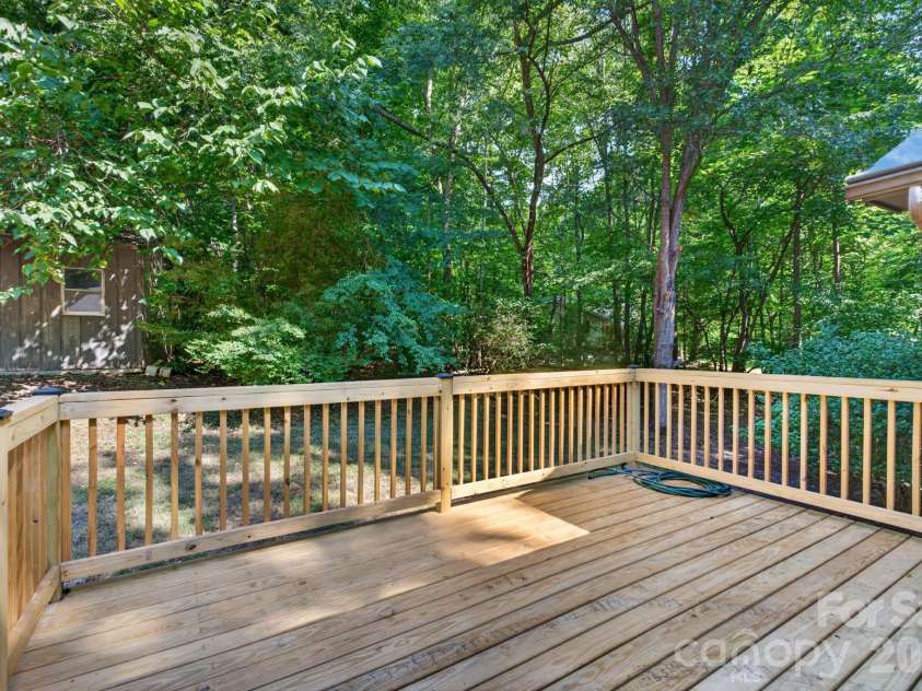 4531 Belhaven Forest Drive, Gastonia, NC 28056.  MLS# CAR4402890, YatesRealty ID 37128. 