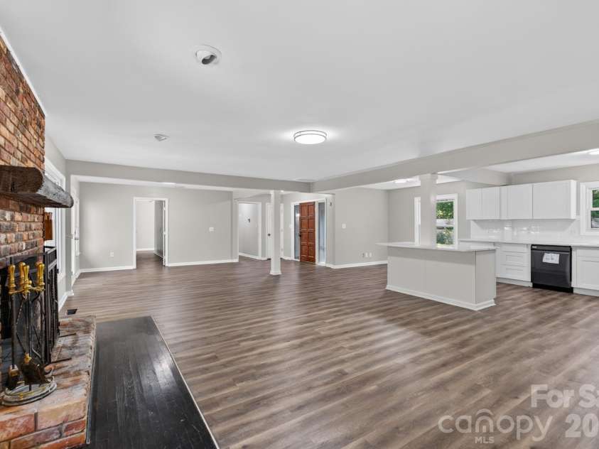 4531 Belhaven Forest Drive, Gastonia, NC 28056.  MLS# CAR4402890, YatesRealty ID 37128. 