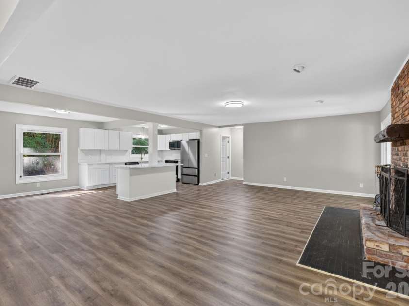 4531 Belhaven Forest Drive, Gastonia, NC 28056.  MLS# CAR4402890, YatesRealty ID 37128. 