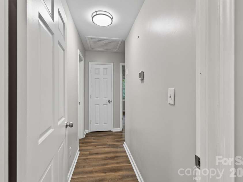 4531 Belhaven Forest Drive, Gastonia, NC 28056.  MLS# CAR4402890, YatesRealty ID 37128. 