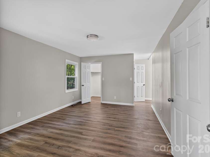 4531 Belhaven Forest Drive, Gastonia, NC 28056.  MLS# CAR4402890, YatesRealty ID 37128. 